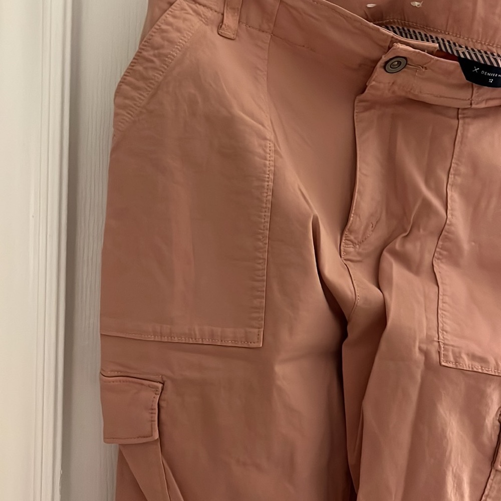 Capris - Picture 6 of 7